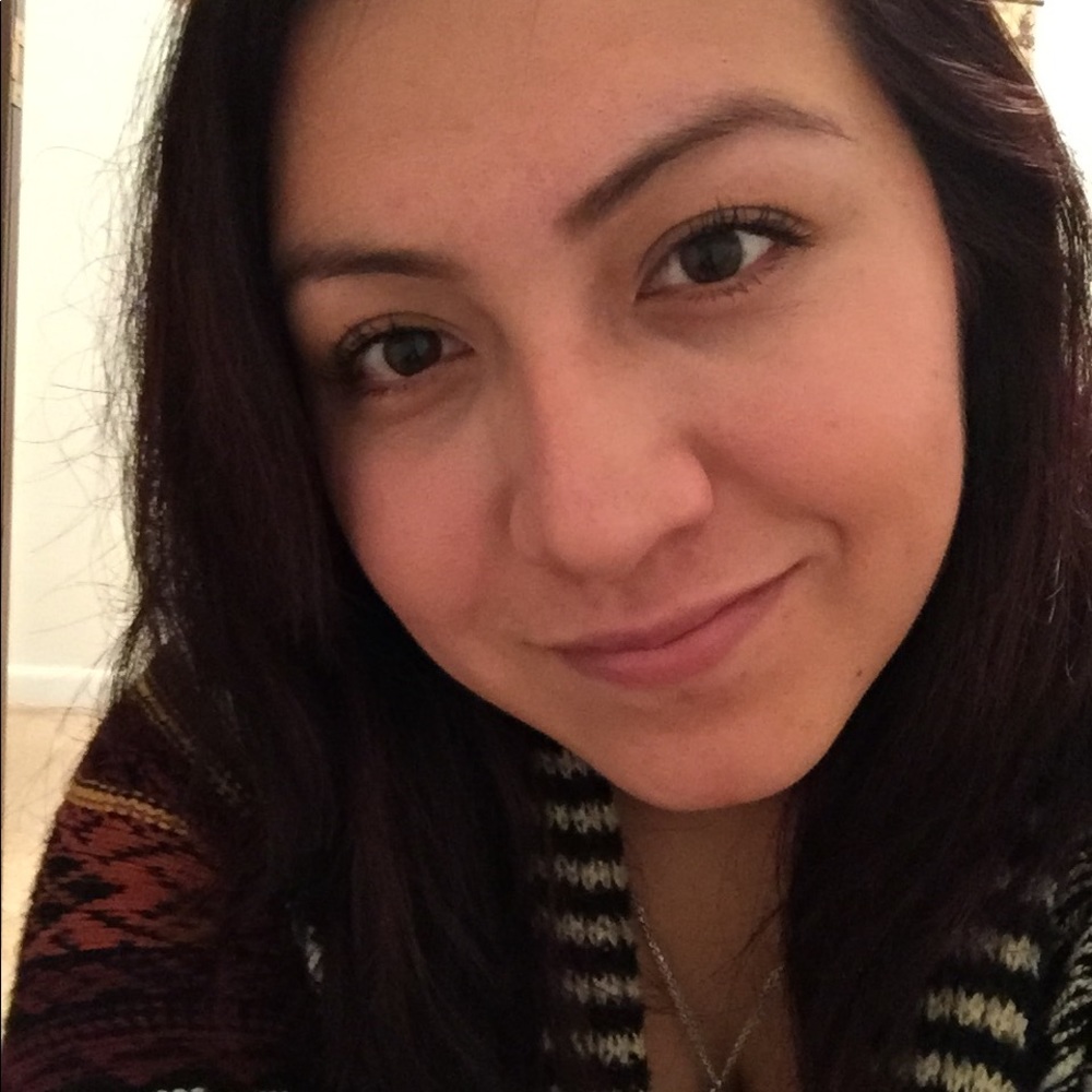 Meet your Posher, Monica